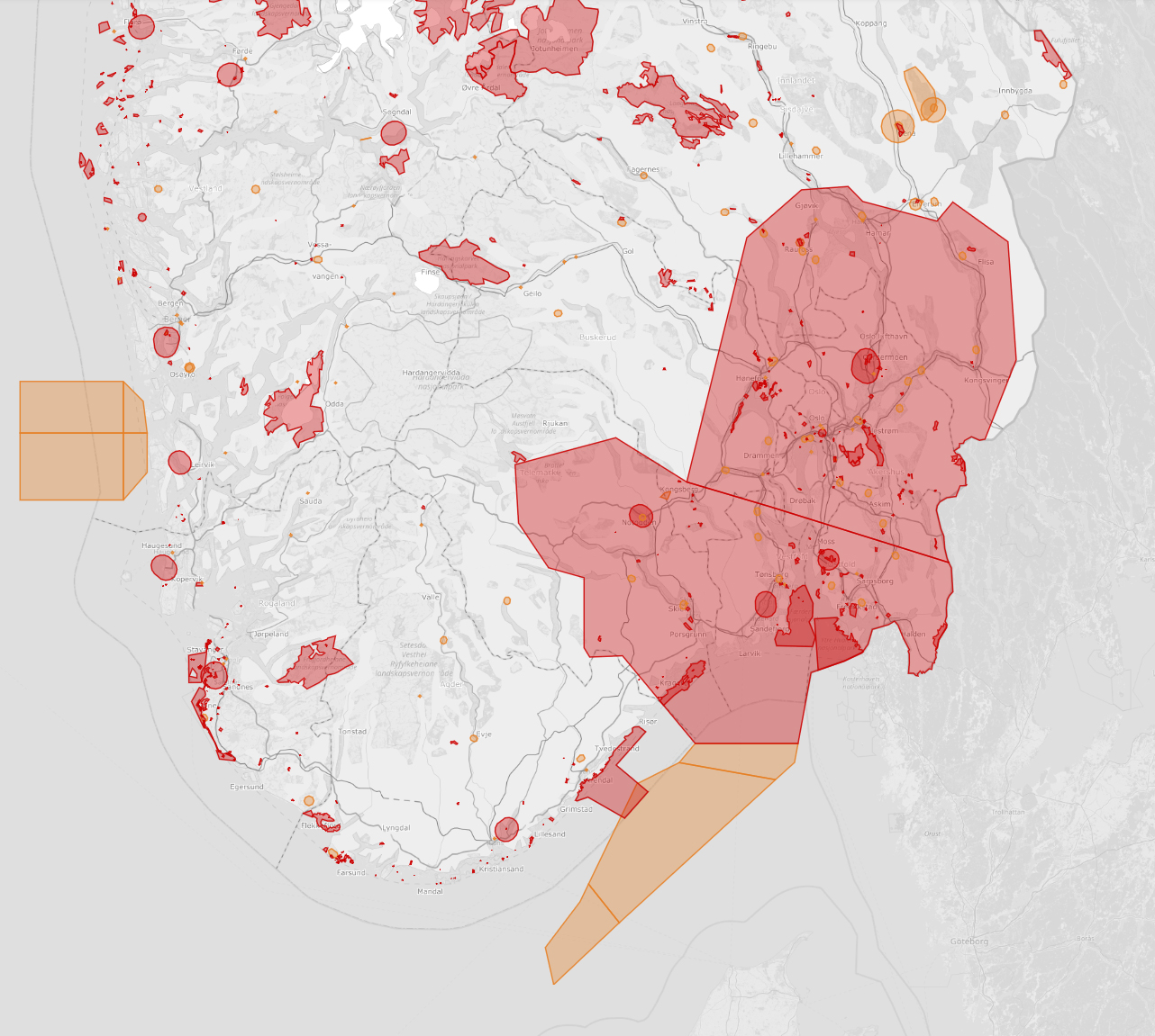 Restriksjonsområdene ifm kongelig gravferd "Østlandet nord" og "Østlandet sør".